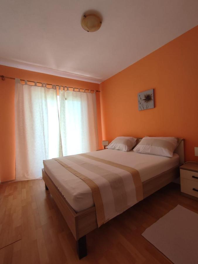 Apartments Laus Zavalatica Exterior foto