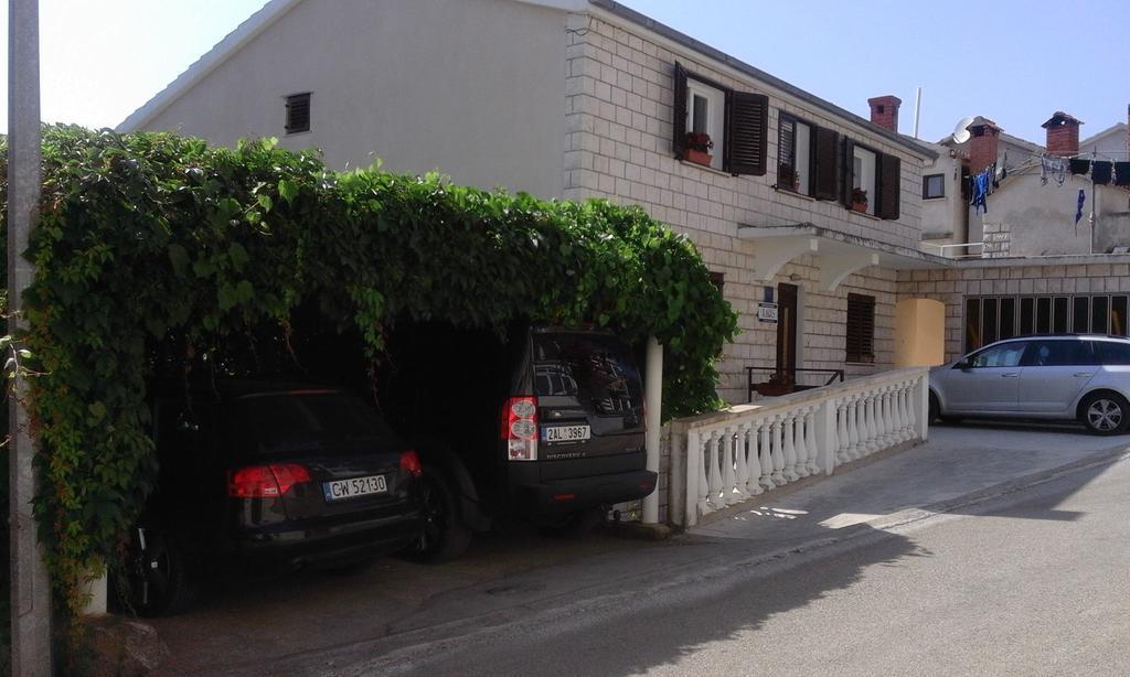 Apartments Laus Zavalatica Exterior foto